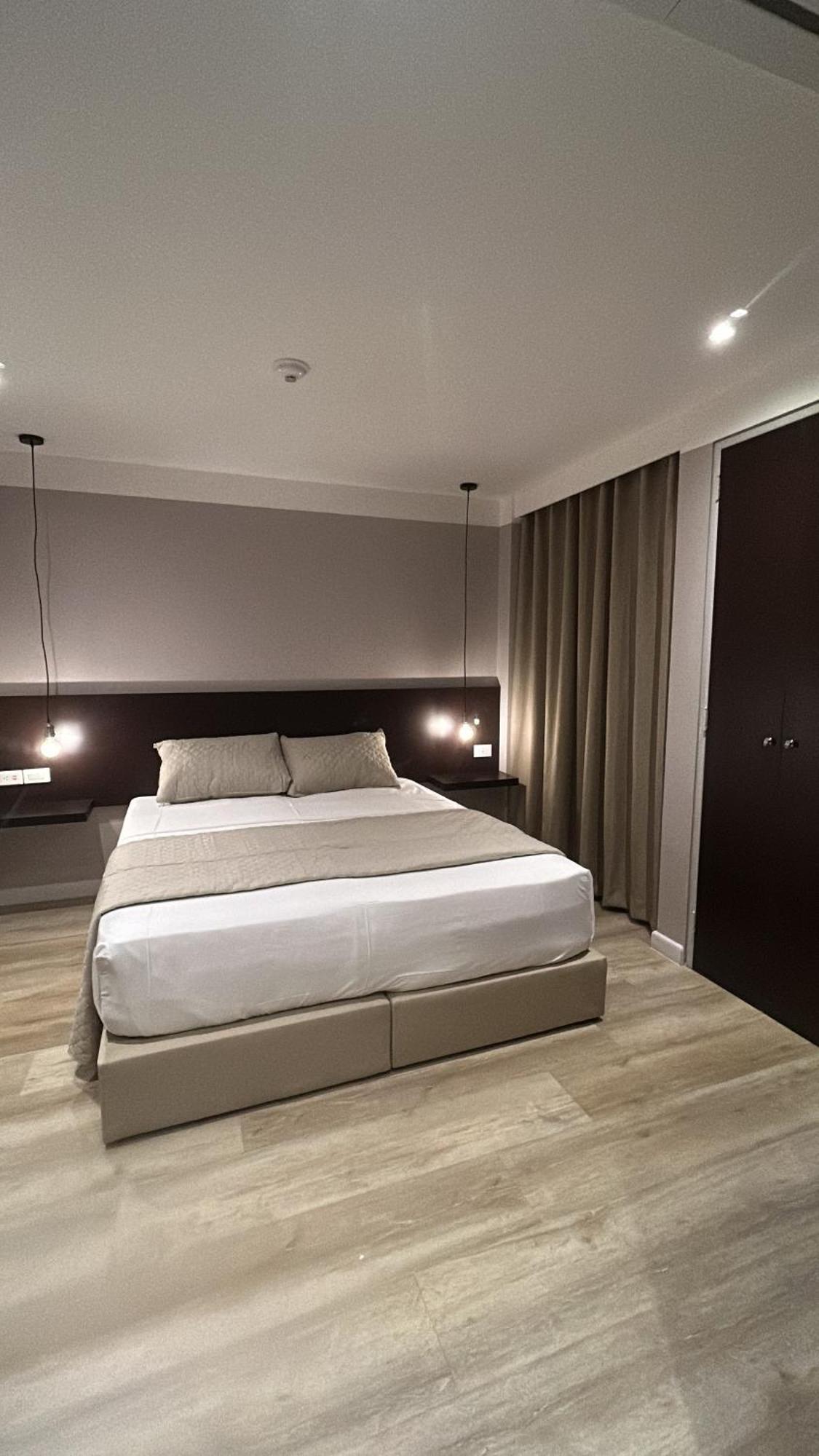 Hotel Grand Galaxie การากัส ภายนอก รูปภาพ