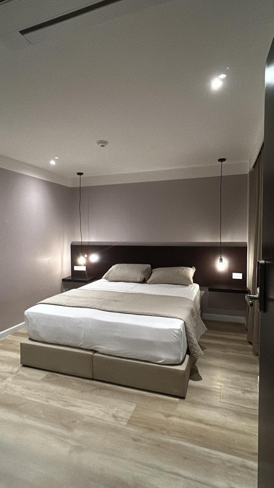 Hotel Grand Galaxie การากัส ภายนอก รูปภาพ
