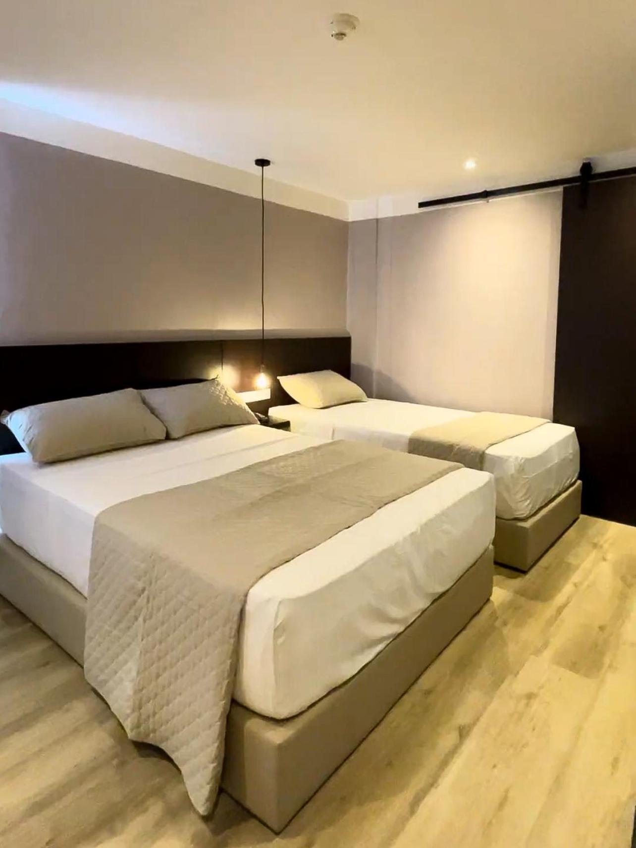 Hotel Grand Galaxie การากัส ภายนอก รูปภาพ